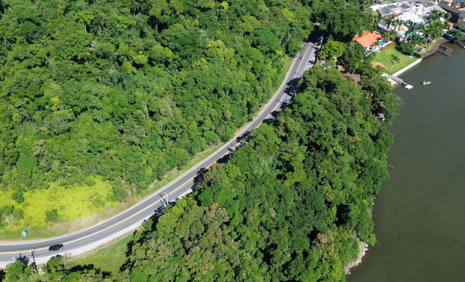 DER PR-807 em Guaratuba