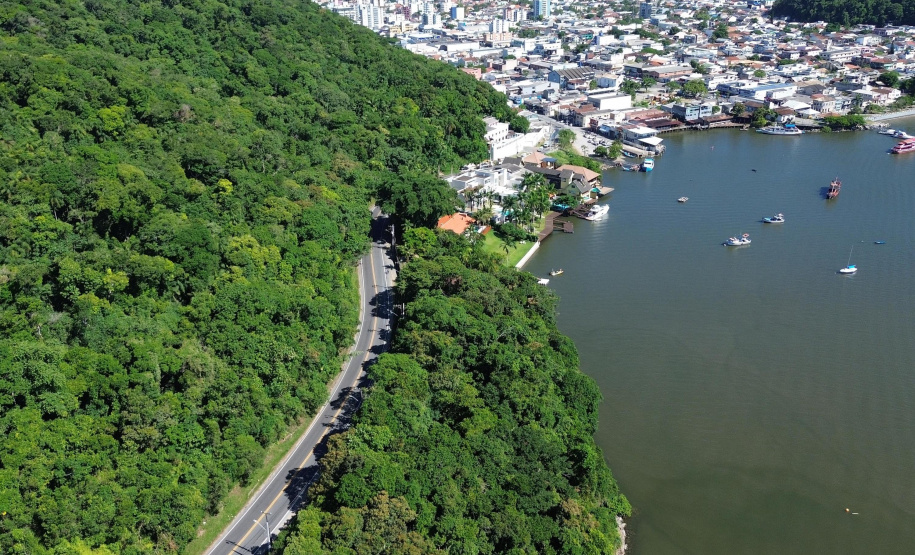 DER PR-807 em Guaratuba