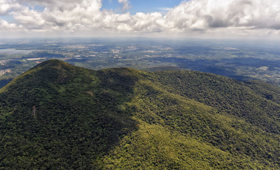Manutenção: Instituto Água e Terra (IAT) vai fechar temporariamente a trilha de acesso ao Morro Pão de Loth, no Parque Estadual da Serra da Baitaca, neste sábado (29), das 7h30 às 13h