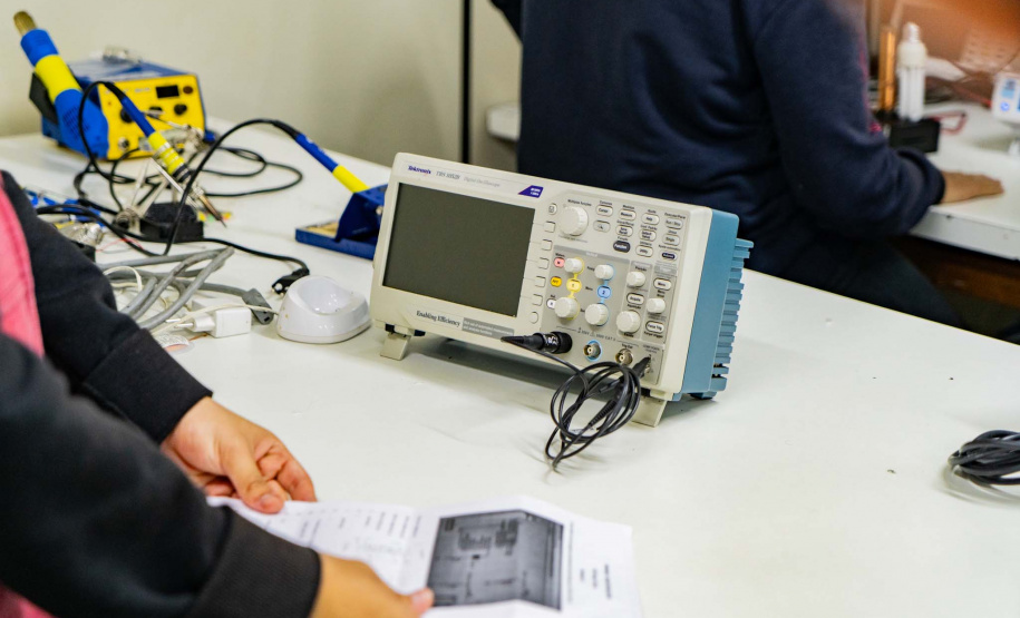 Paraná avança na formação técnica e já soma mais de 123 mil estudantes na EPT