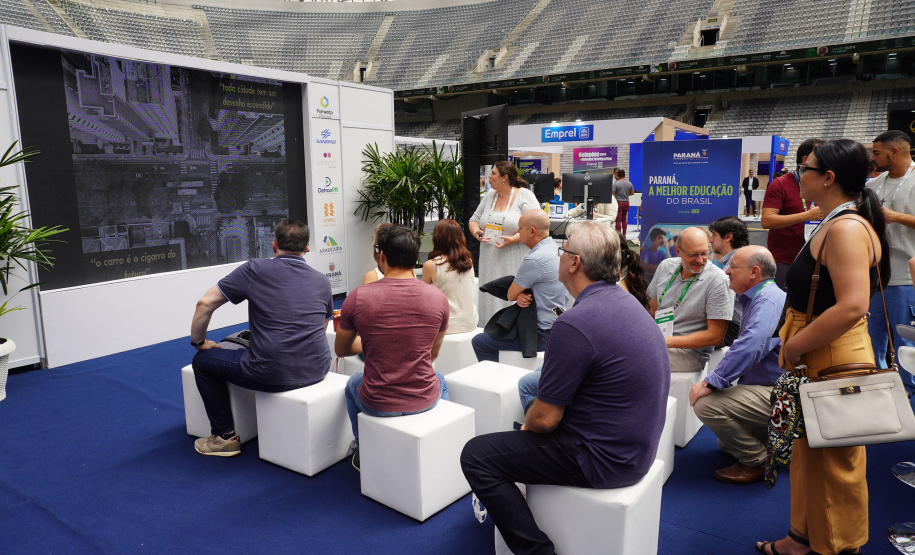 Smart City Expo: Governo do Paraná destaca inovação em geoprocessamento para cidades inteligentes