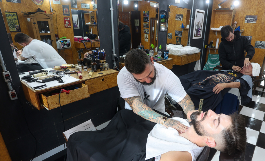 80% dos municípios paranaenses geraram novas vagas de empregos em fevereiro