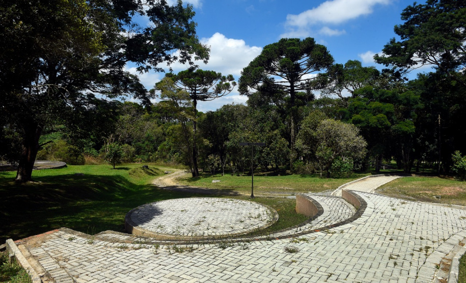 Ilha do Mel e Monge estão entre os parques estaduais mais visitados do país
