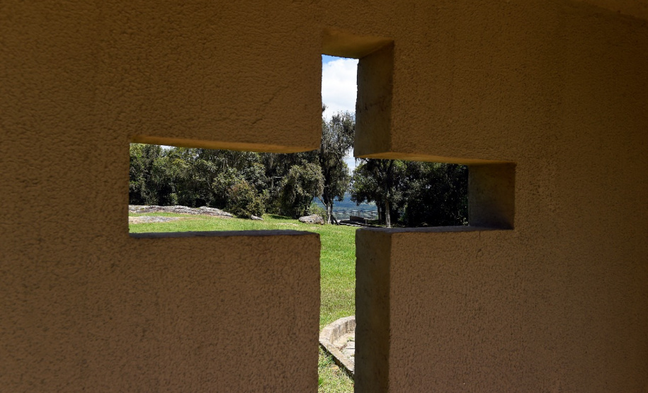 Ilha do Mel e Monge estão entre os parques estaduais mais visitados do país