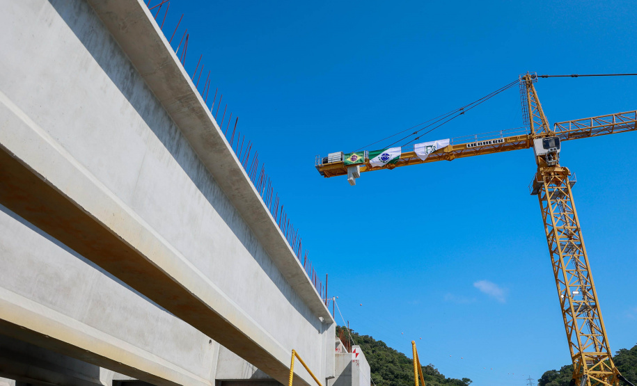 DER PONTE DE GUARATUBA 44%