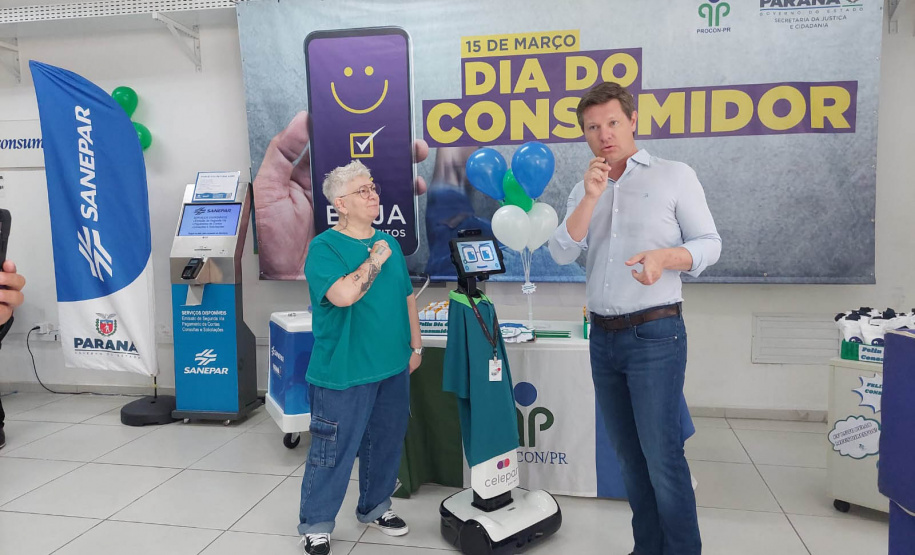 Dia Internacional do Consumidor: Sanepar participa de evento no Procon, em Curitiba