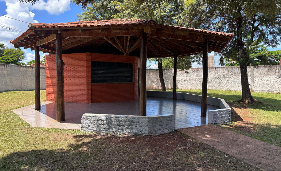 Colégio Estadual Durval de Ramos Filho, de Andirá