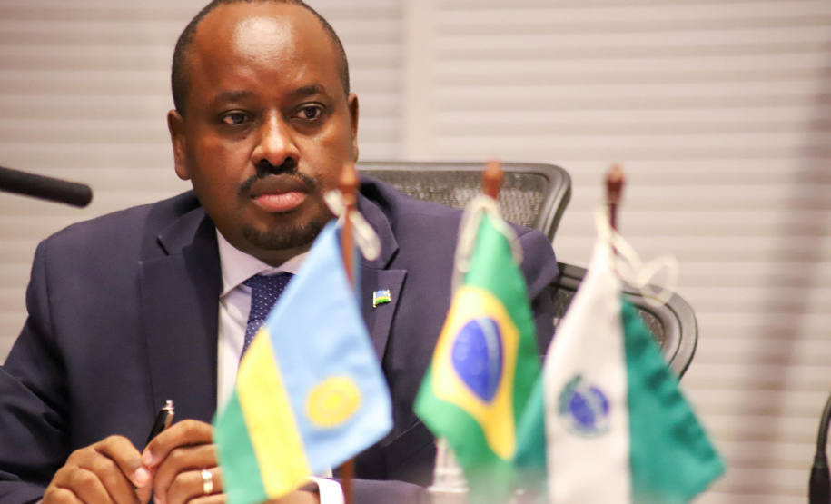 VICE GOVERNADOR RUANDA