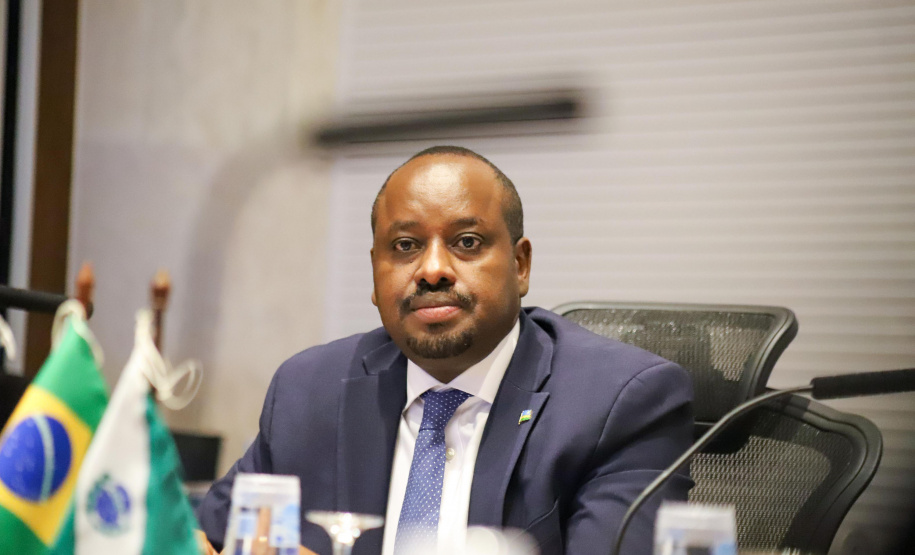 VICE GOVERNADOR RUANDA