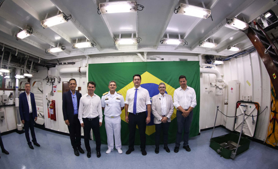 Governador Carlos Massa Ratinho Junior participou nesta segunda-feira (17) da cerimônia de 90 anos do porto, quando anunciou investimento bilionário para a construção do Píer em T que vai ampliar a capacidade de movimentação de cargas.