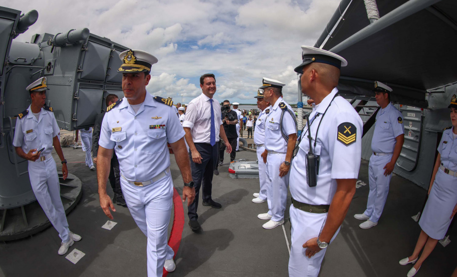 Governador Carlos Massa Ratinho Junior participou nesta segunda-feira (17) da cerimônia de 90 anos do porto, quando anunciou investimento bilionário para a construção do Píer em T que vai ampliar a capacidade de movimentação de cargas.