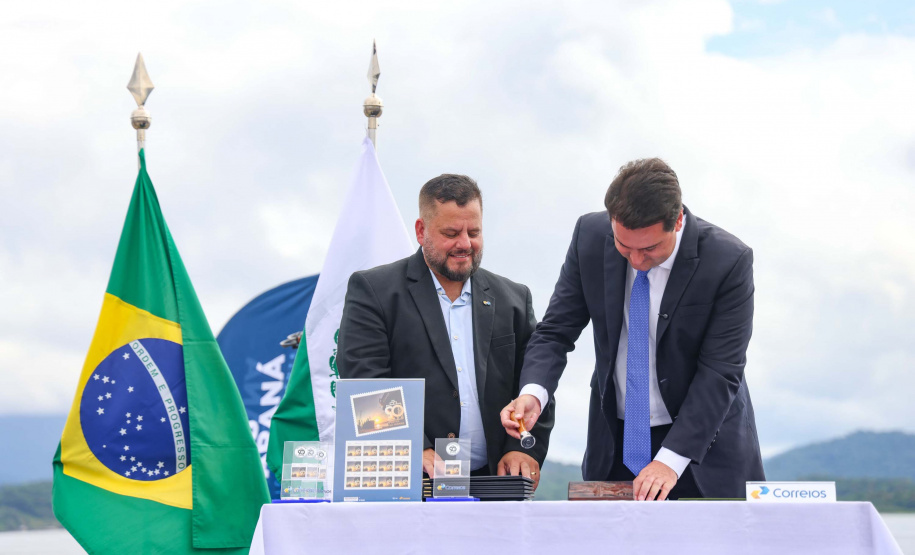 Governador Carlos Massa Ratinho Junior participou nesta segunda-feira (17) da cerimônia de 90 anos do porto, quando anunciou investimento bilionário para a construção do Píer em T que vai ampliar a capacidade de movimentação de cargas.