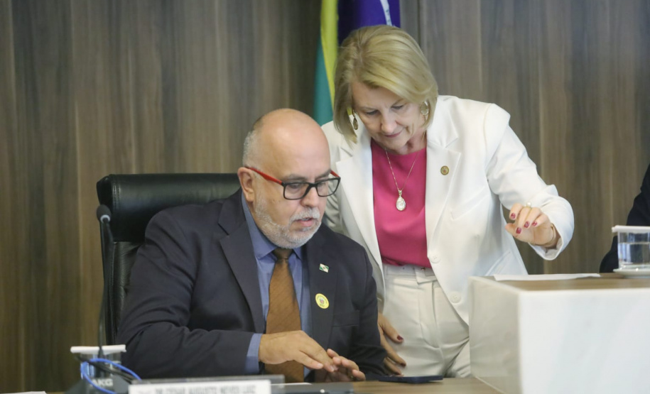 Paraná supera o mínimo constitucional e investe R$ 6,52 bilhões na saúde