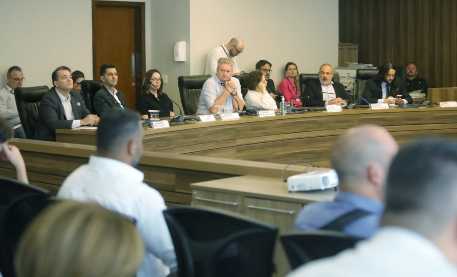 Paraná supera o mínimo constitucional e investe R$ 6,52 bilhões na saúde