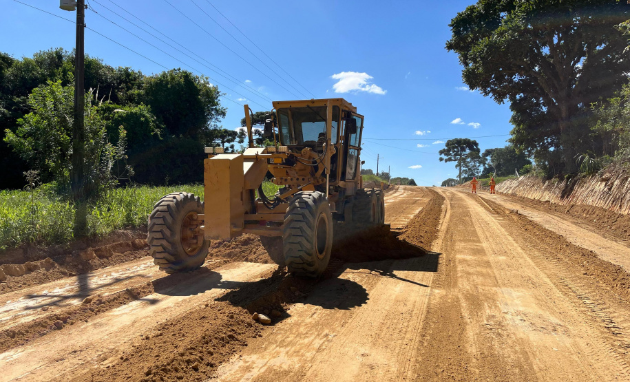 AMEP OBRA PAVIMENTAÇÃO MANDIRITUBA E SJP