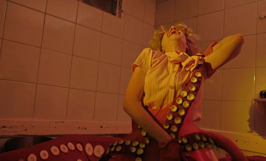 Museu Paranaense de Ciências Forenses recebe espetáculo interativo pela segunda vez