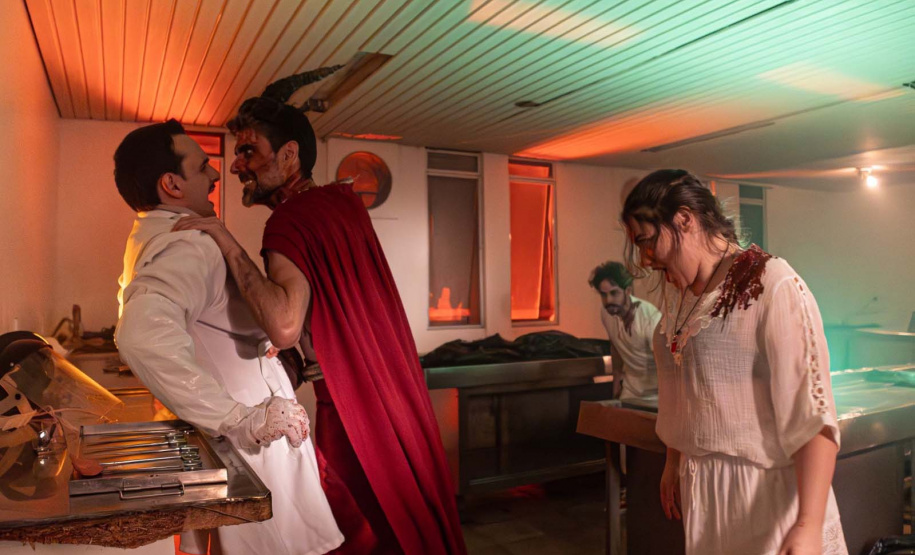 Museu Paranaense de Ciências Forenses recebe espetáculo interativo pela segunda vez