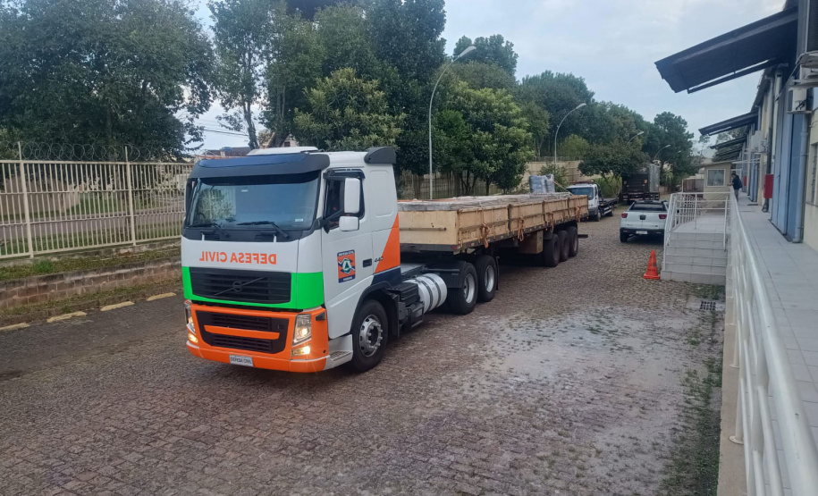 Defesa Civil estadual envia 4 mil telhas para Balsa Nova após forte tempestade