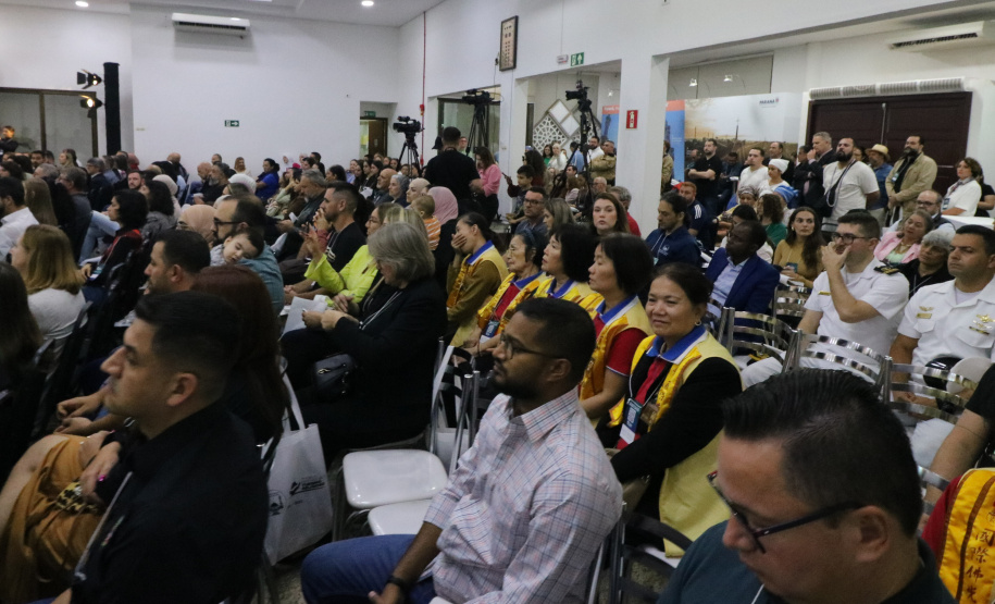 O governador em exercício Darci Piana participa nesta terça-feira (8) da abertura do Fórum Paranaense de Turismo Religioso, que acontece em Foz do Iguaçu entre 8 e 10 de abril. Foto: Geraldo Bubniak/AEN