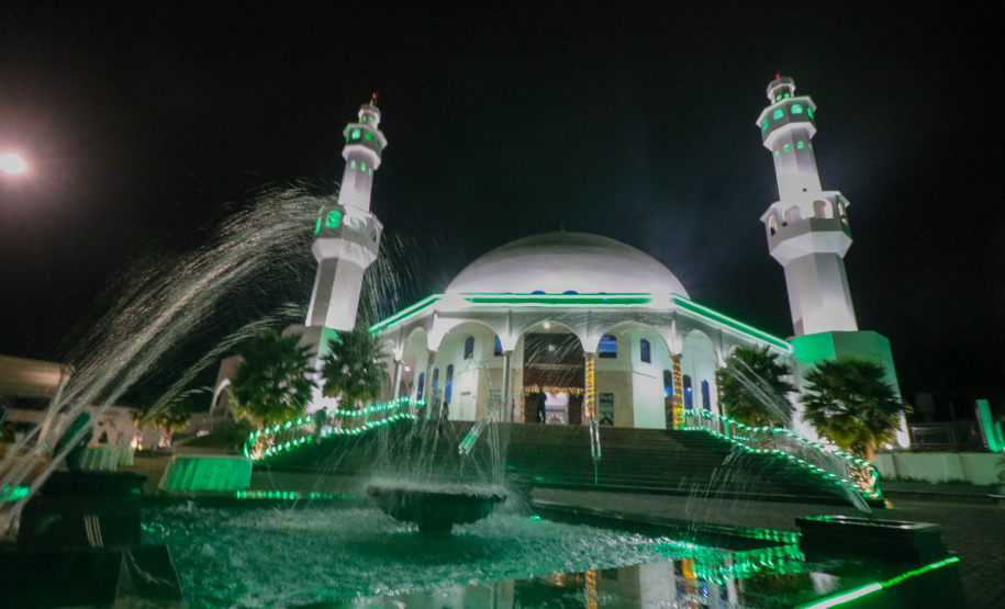 O governador em exercício Darci Piana participa nesta terça-feira (8) da abertura do Fórum Paranaense de Turismo Religioso, que acontece em Foz do Iguaçu entre 8 e 10 de abril. Foto: Geraldo Bubniak/AEN