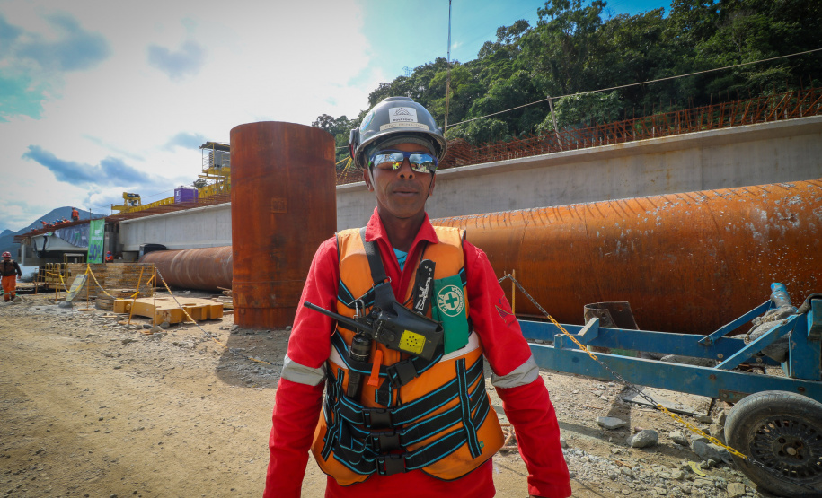 Dia do Trabalhador: as mãos que constroem a Ponte de Guaratuba - 30/04/2025 - Foto: Geraldo Bubniak/AEN