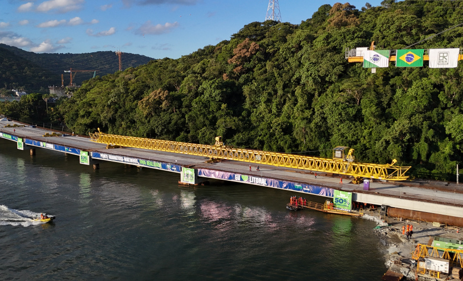 Dia do Trabalhador: as mãos que constroem a Ponte de Guaratuba