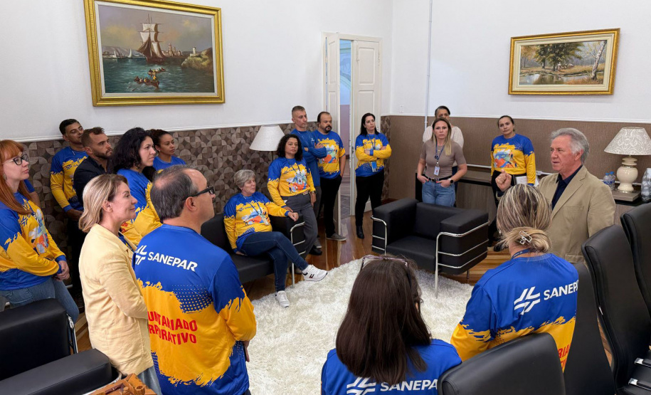 Sanepar e ALEP entregam doações do ‘Tampinha Paraná’ em asilo de Curitiba