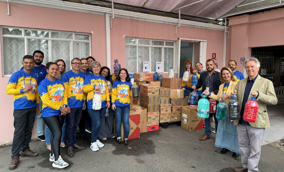 Sanepar e ALEP entregam doações do ‘Tampinha Paraná’ em asilo de Curitiba