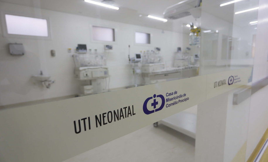 Darci Piana inaugura nova UTI neonatal da Santa Casa de Cornélio Procópio