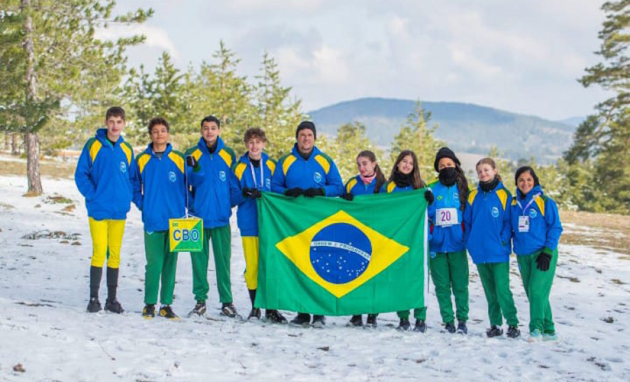 Paranaenses conquistam 11 medalhas em mundial escolar realizado na Sérvia