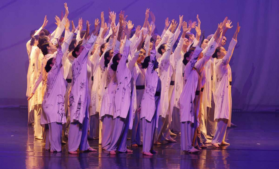 : Grupo de dança do Colégio Estadual do Paraná prepara turnê em homenagem a Poty Lazzarotto