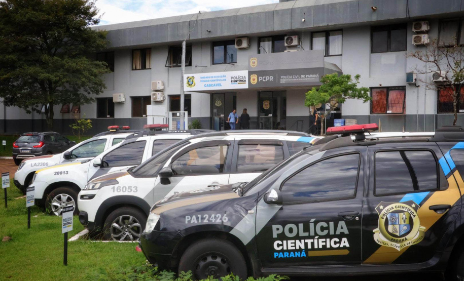 Polícia Científica realiza a entrega de dois novos comparadores balísticos