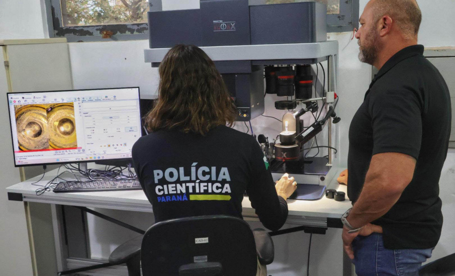 Polícia Científica realiza a entrega de dois novos comparadores balísticos