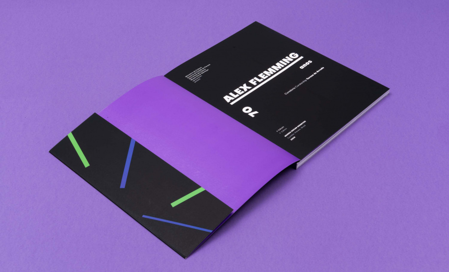 Catálogo da mostra de Alex Flemming está disponível na MON Loja