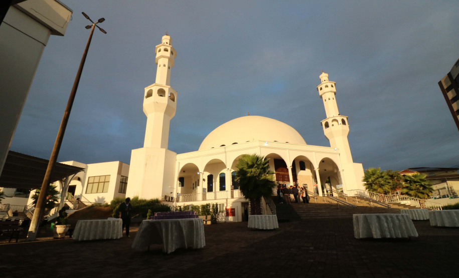 Mesquita, terreiro, igreja e templo: Fórum de Turismo Religioso promove visitas guiadas em Foz do Iguaçu