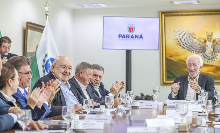 Novo marco regulatório da Ilha do Mel avança com instituição de comitê gestor