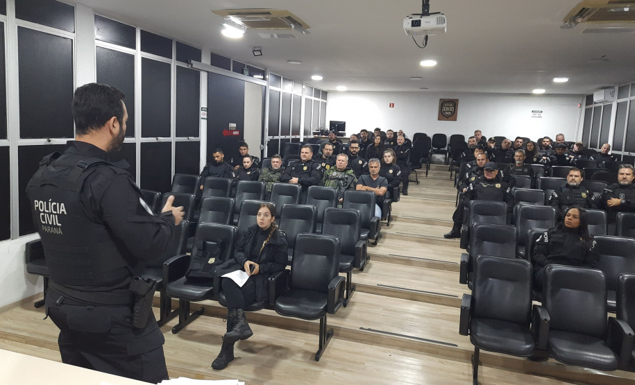 PCPR deflagra operação contra o delivery de drogas e prende sete em Fazenda Rio Grande