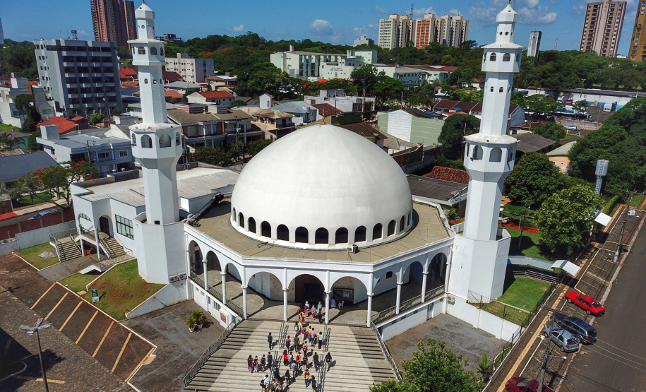 Mesquita, igreja, templo budista e terreiro: fórum promove visitas guiadas em Foz do Iguaçu