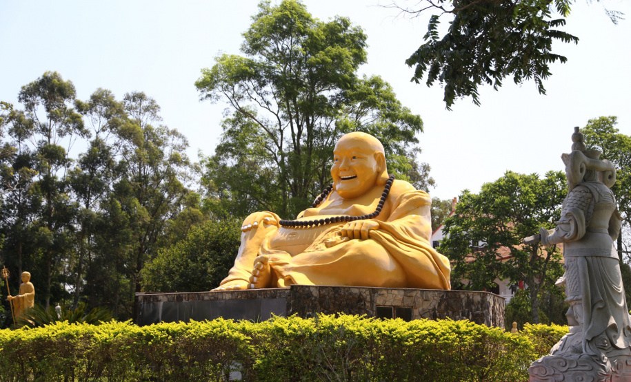 Mesquita, igreja, templo budista e terreiro: fórum promove visitas guiadas em Foz do Iguaçu