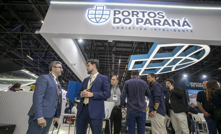 Portos do Paraná impulsiona negócios e debate avanços no marco legal portuário na Intermodal 2025