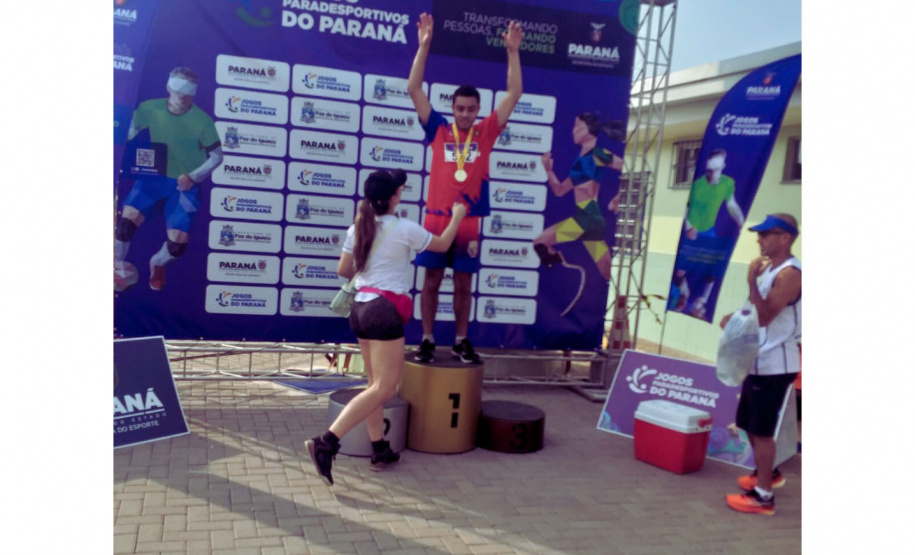 Dia Mundial da Conscientização do Autismo: rede estadual de educação acolhe professores e estudantes com TEA