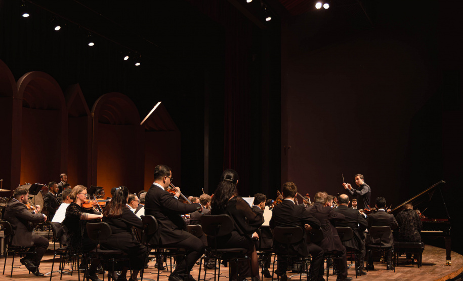 Orquestra Sinfônica do Paraná encanta público com obras de Prokofiev e Schumann