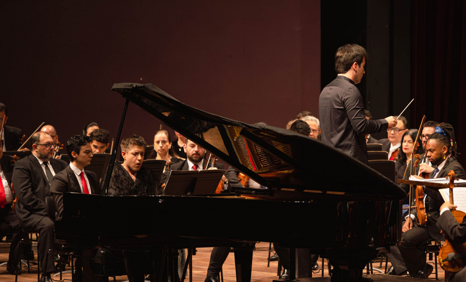 Orquestra Sinfônica do Paraná encanta público com obras de Prokofiev e Schumann