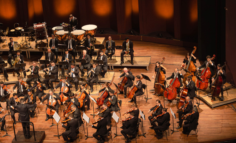 Orquestra Sinfônica do Paraná encanta público com obras de Prokofiev e Schumann