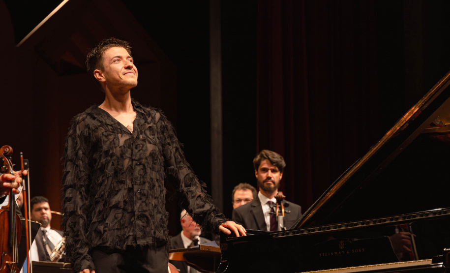 Orquestra Sinfônica do Paraná encanta público com obras de Prokofiev e Schumann