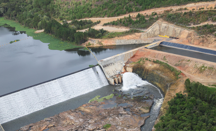 Segundo polo do País: Paraná abriga atualmente 126 complexos hidrelétricos em operação, com potência outorgada total de 15.668 Megawatts (MW)