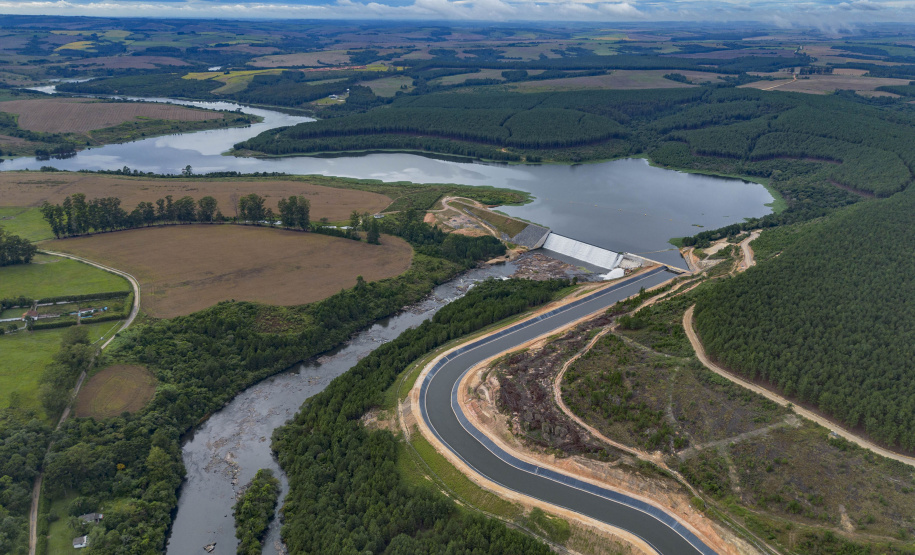 Segundo polo do País: Paraná abriga atualmente 126 complexos hidrelétricos em operação, com potência outorgada total de 15.668 Megawatts (MW)