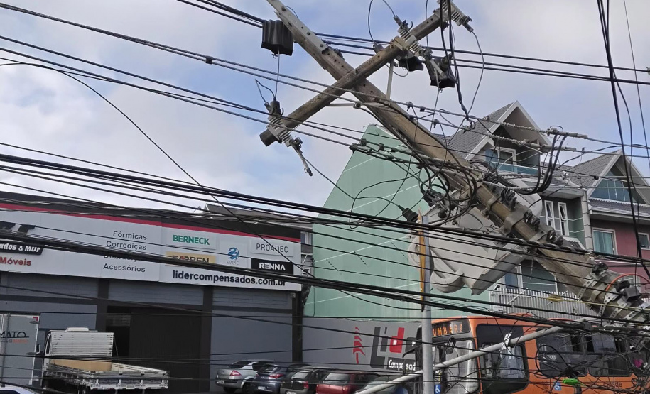 COPEL POSTES DERRUBADOS