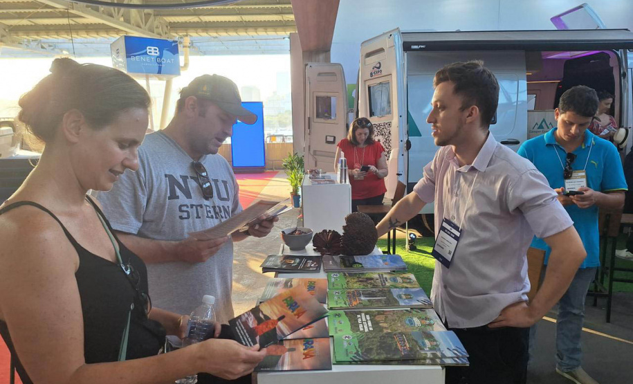 Calendário de eventos turísticos de abril tem festivais, convenções e religiosidade no Paraná