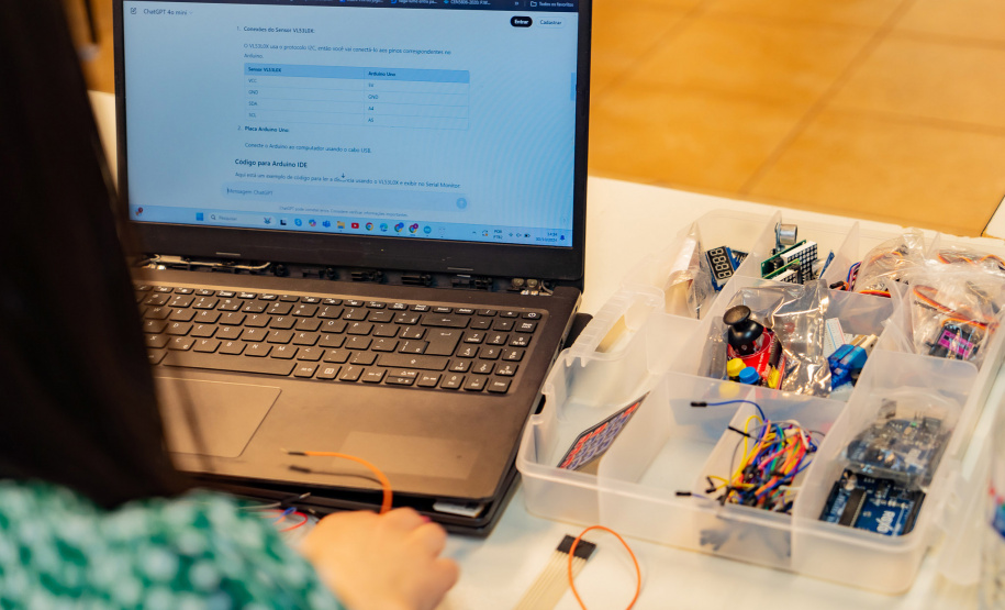 Escolas estaduais de educação em tempo integral recebem mais 3 mil kits de robótica